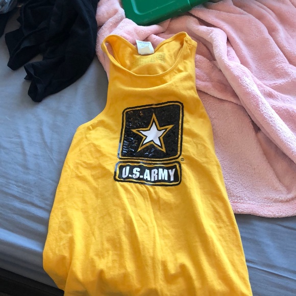 Pink shirt - Picture 1 of 1